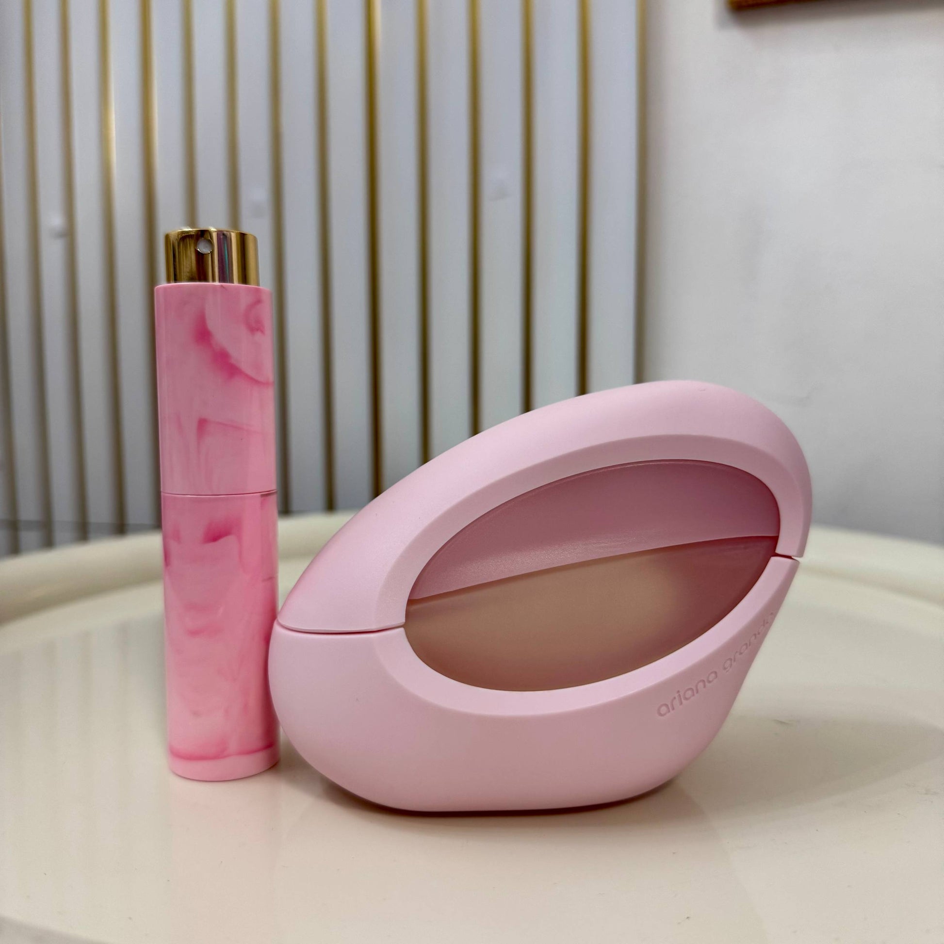 (DECANTS) ARIANA GRANDE MOD BLUSH