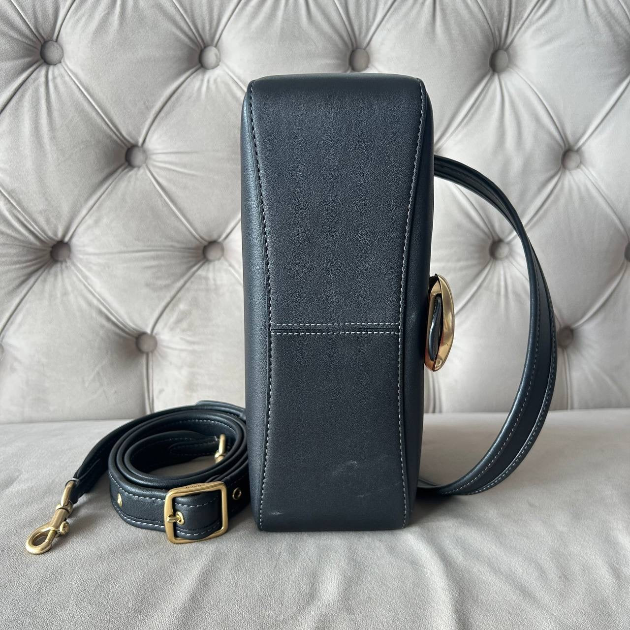 COACH SOFT TABBY SHOULDER BAG | BLACK