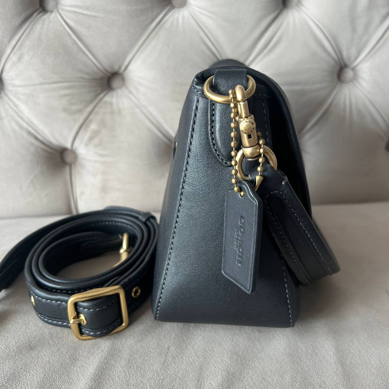 COACH SOFT TABBY SHOULDER BAG | BLACK