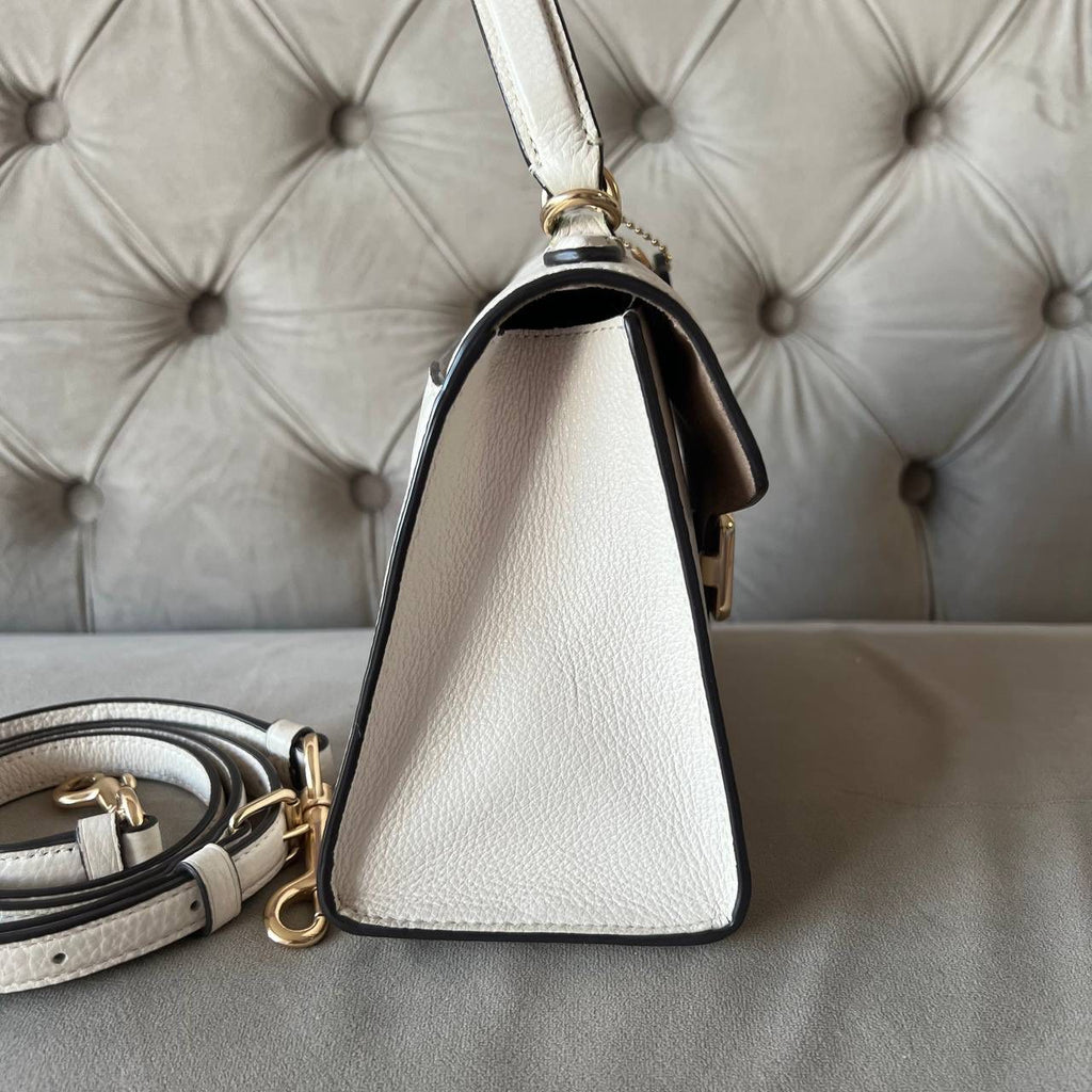COACH PEPPER (White)