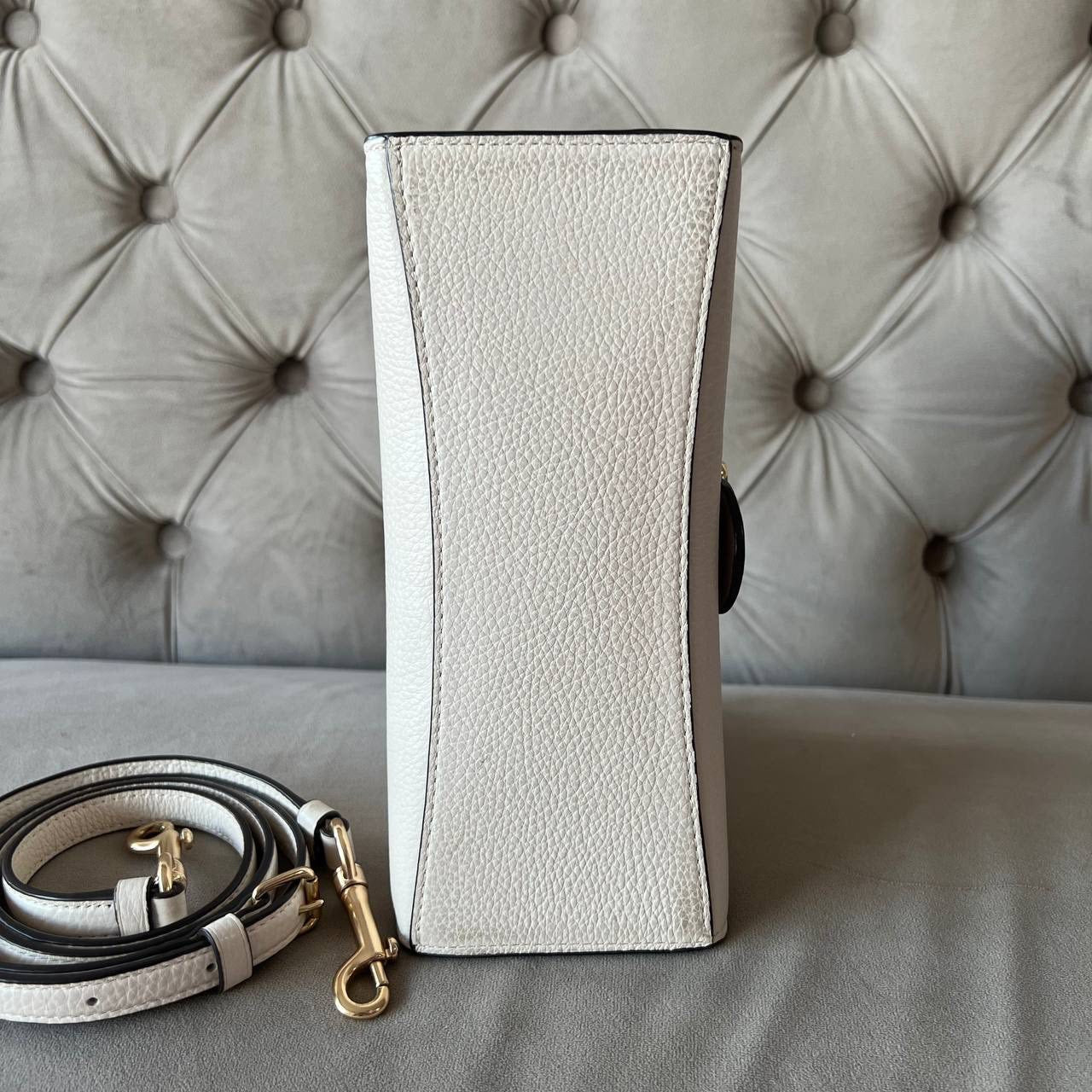 COACH PEPPER (White)
