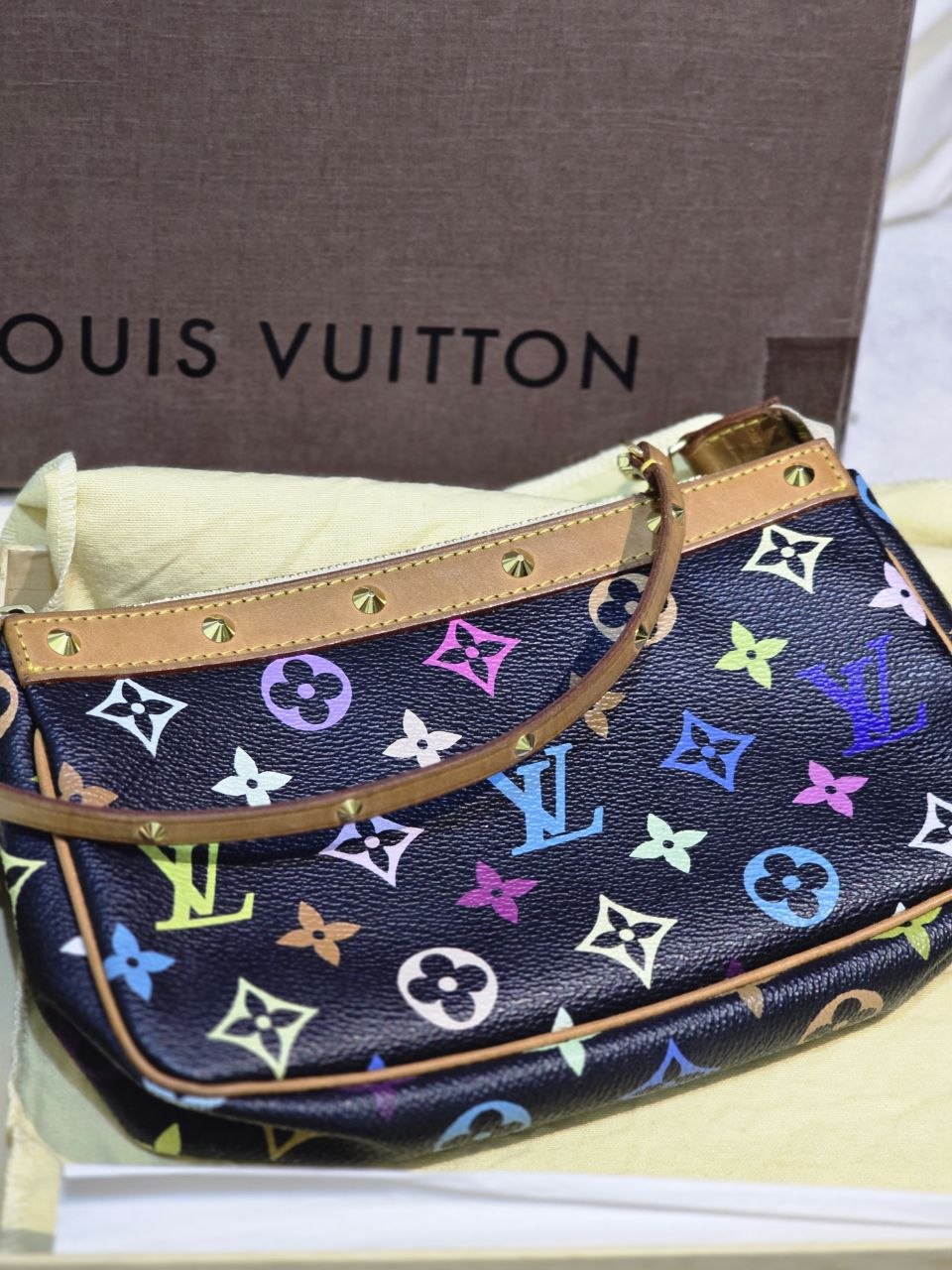 LVVGV 2003 BLACK MULTICOLOR POCHETTE