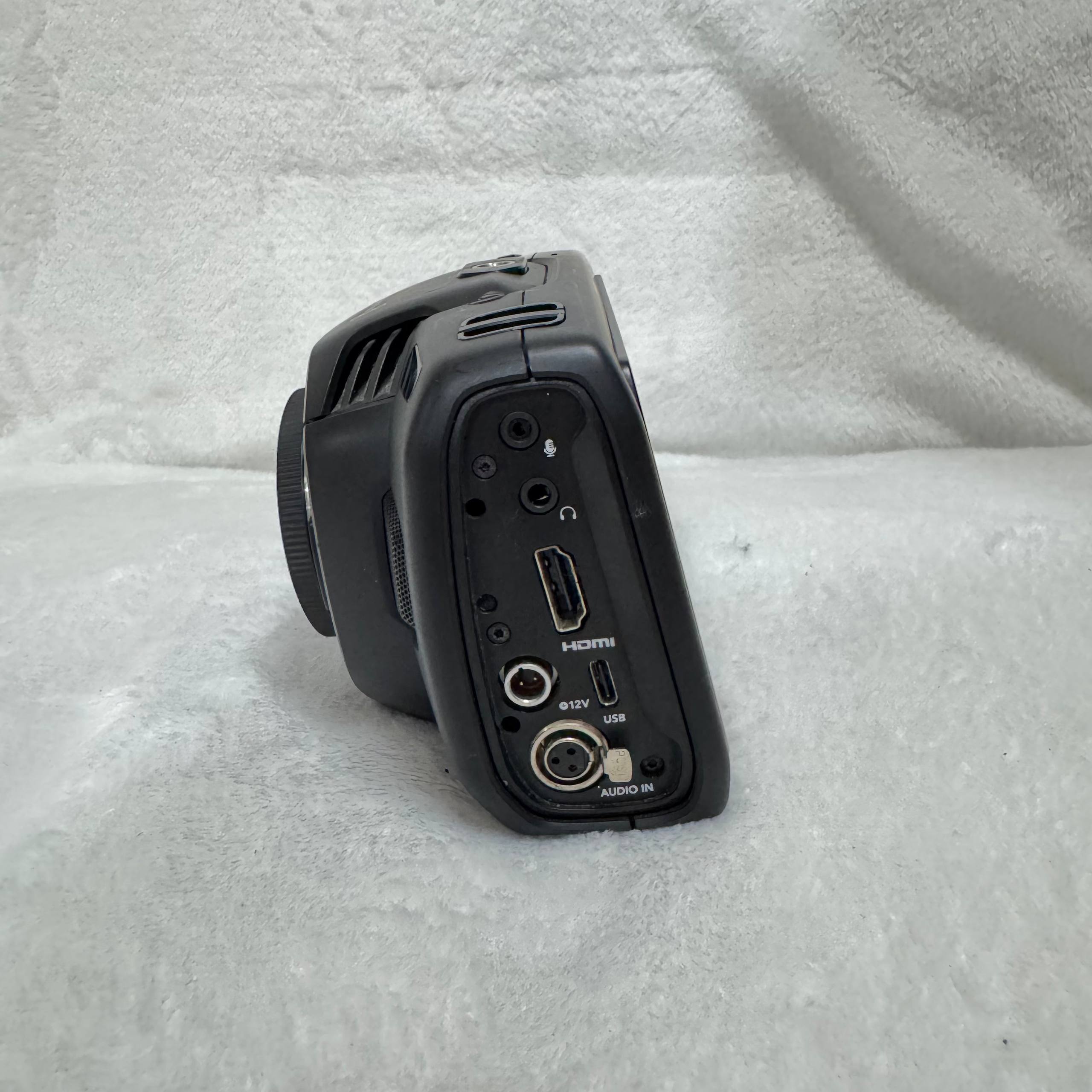 BLACKMAGIC POCKET CINEMA CAMERA 4K (BMPCC4K)