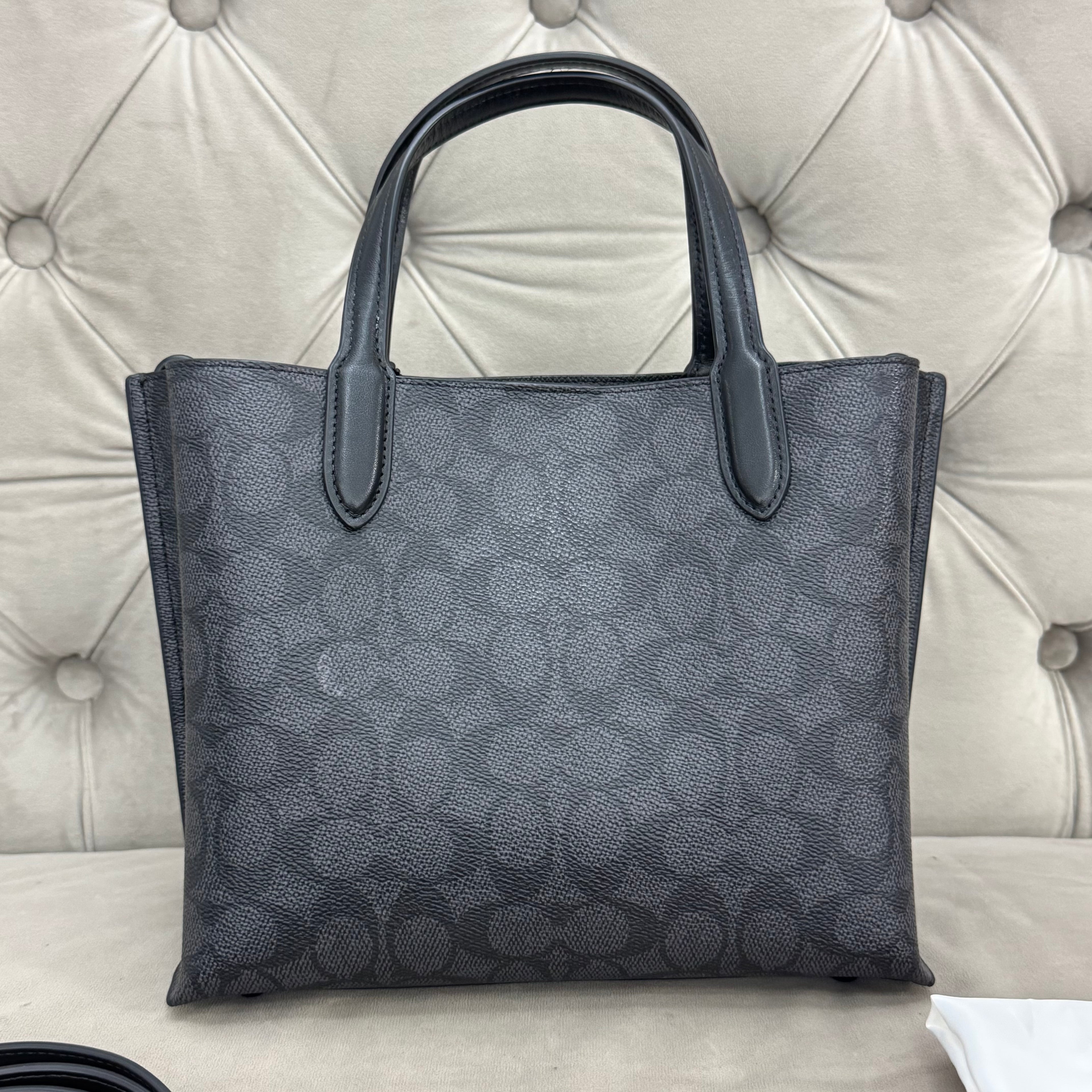 COACH WILLOW TOTE 24 BAG | BLACK