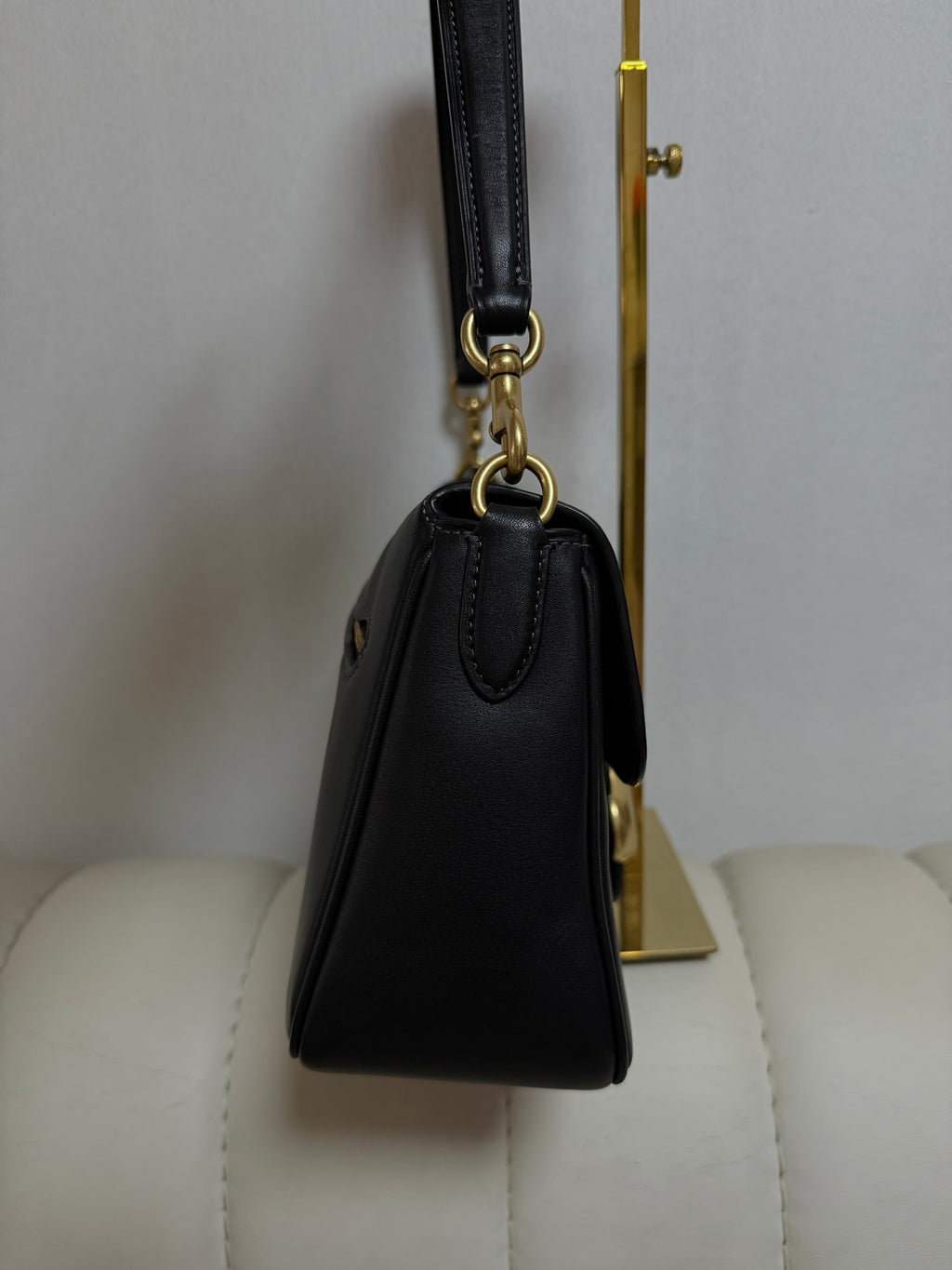 COACH SOFT TABBY SHOULDER BAG | BLACK (NEW/REFRESHED VERSION)
