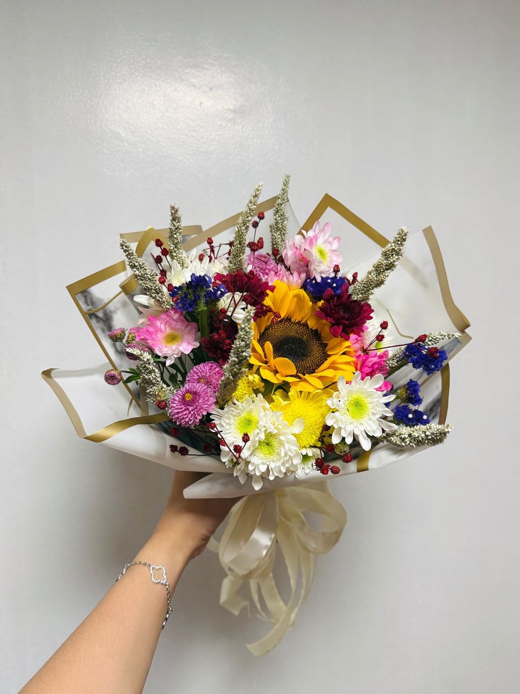 FRESH FLOWER BOUQUET - FOR VALENTINE’S DAY - FEB. 14