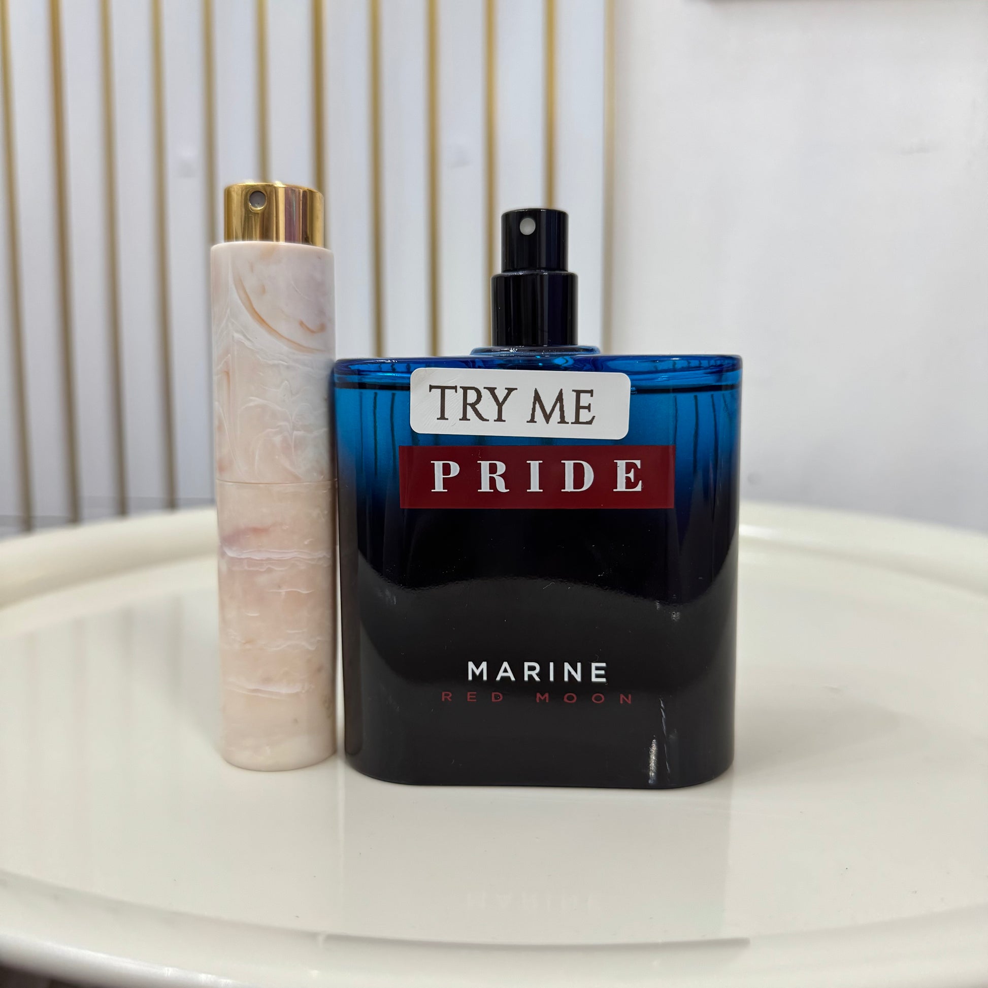 (DECANTS) FRAGRANCE WORLD PRIDE MARINE RED MOON