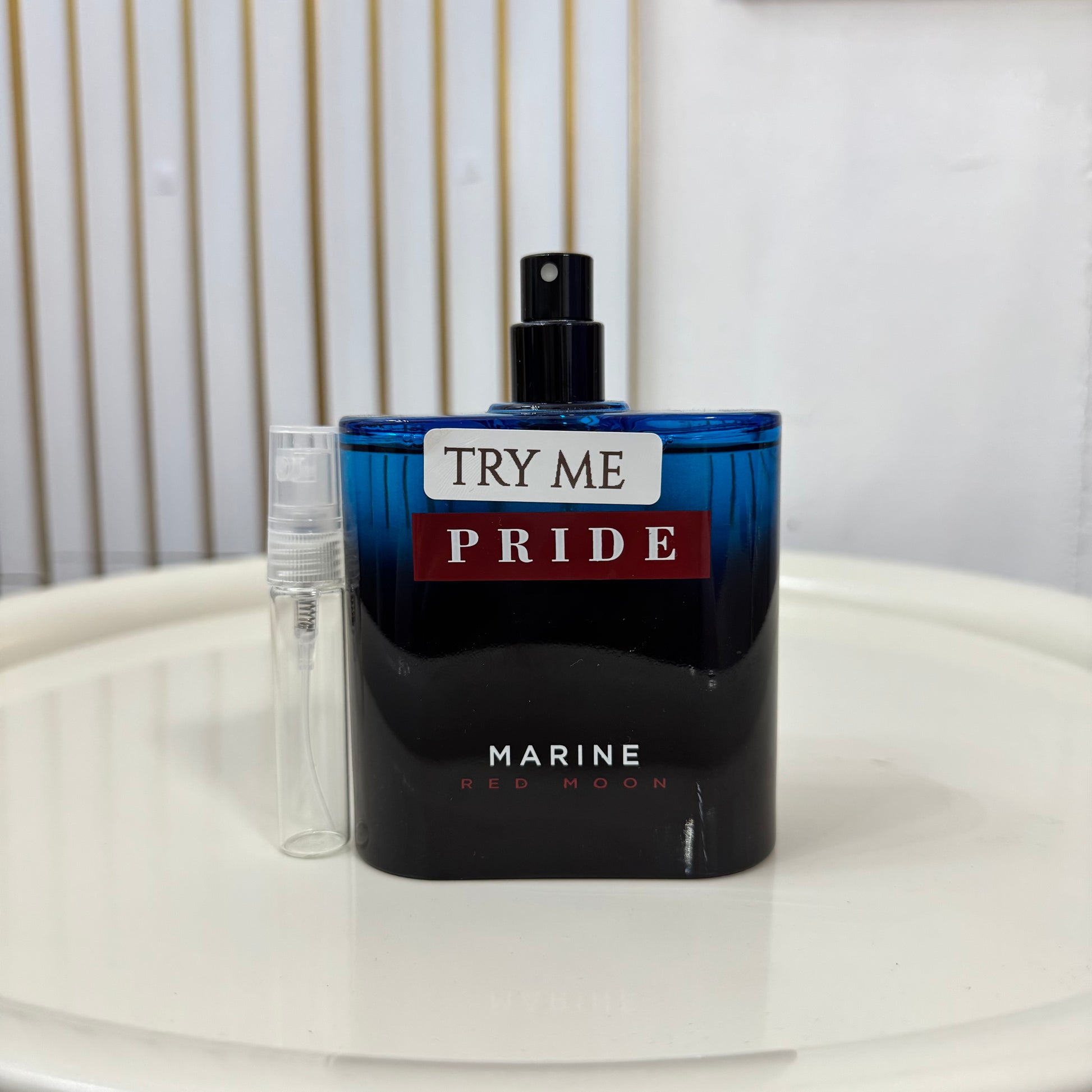 (DECANTS) FRAGRANCE WORLD PRIDE MARINE RED MOON