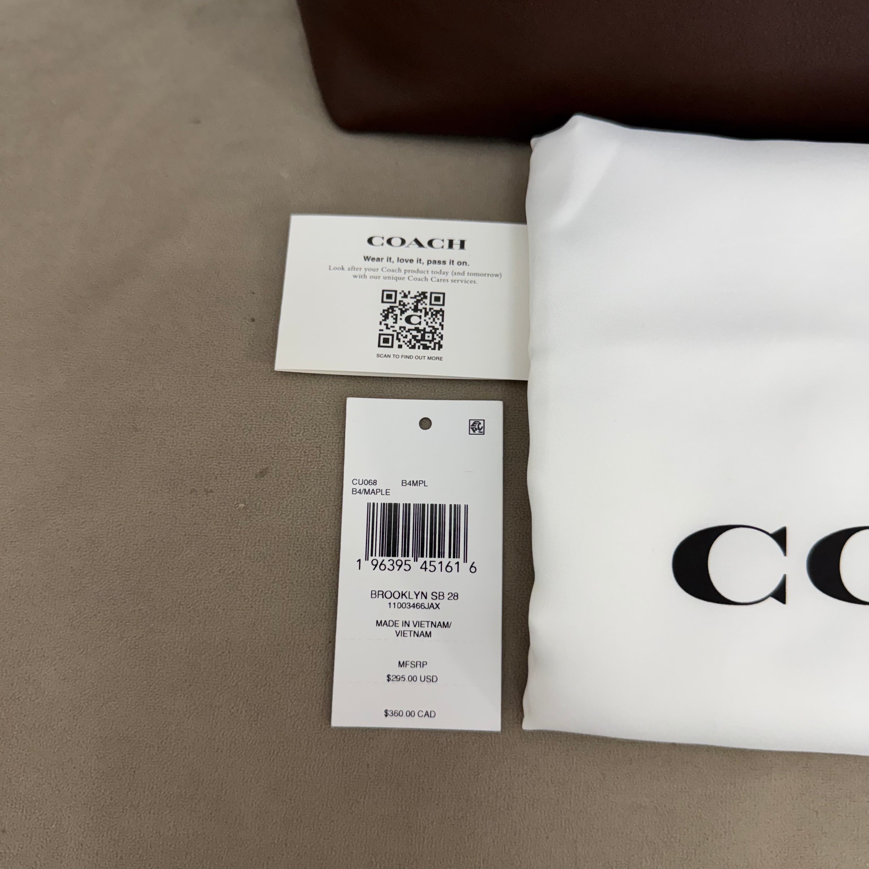 COACH BROOKLYN 28 BAG | MAPLE