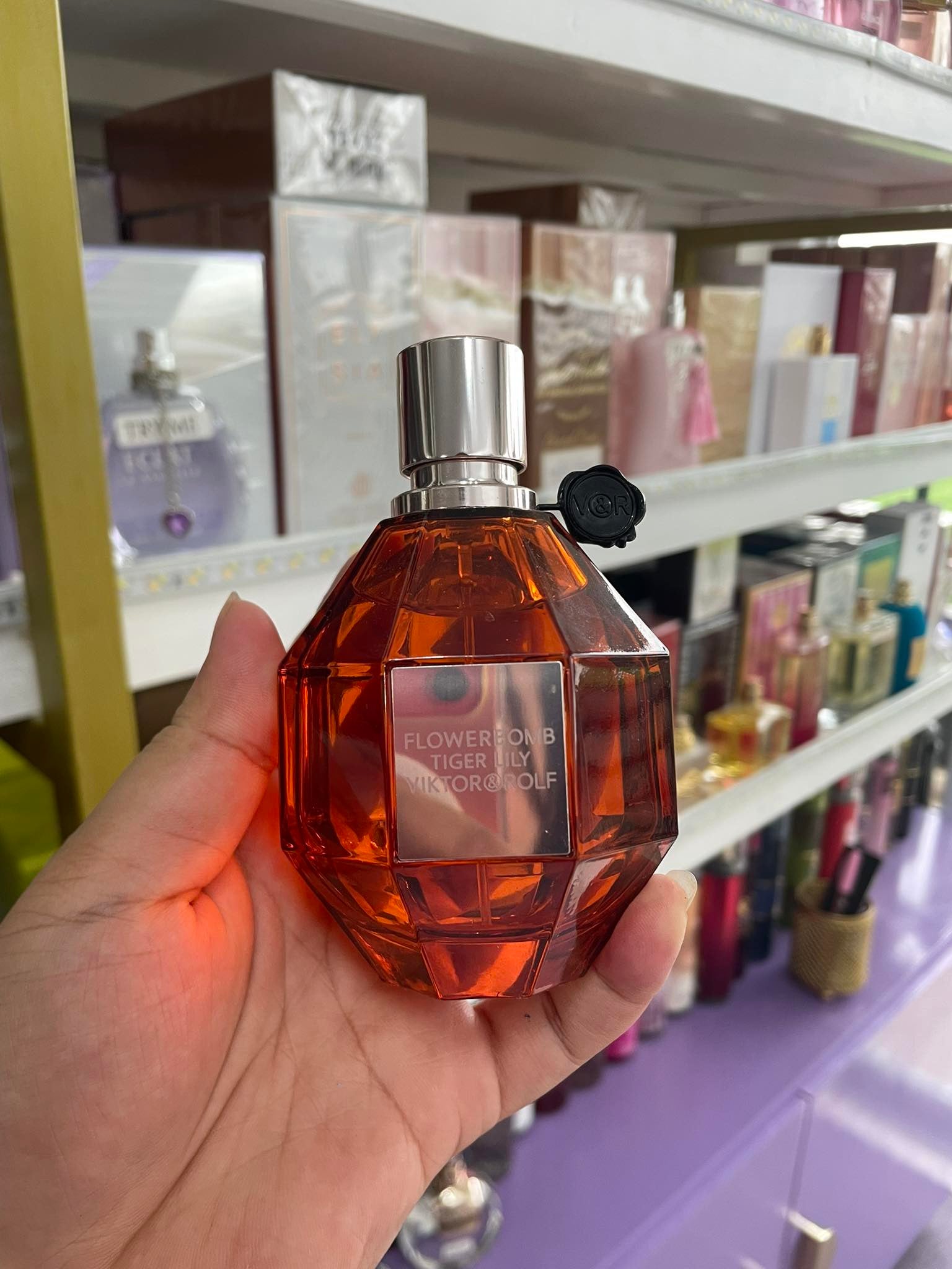 VIKTOR&ROLF FLOWERBOMB TIGER LILY | 100ML - NO BOX (FSM)
