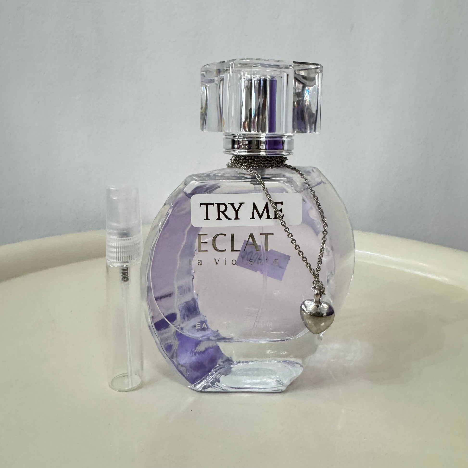 (DECANTS) FRAGRANCE WORLD - ECLAT LA VIOLETTE