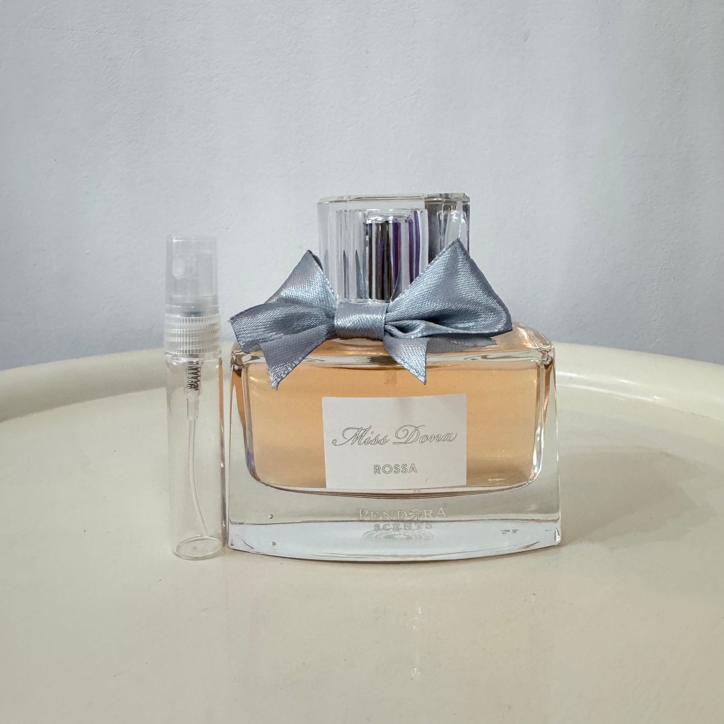 (DECANTS) PENDORA SCENTS MISS DONNA ROSSA
