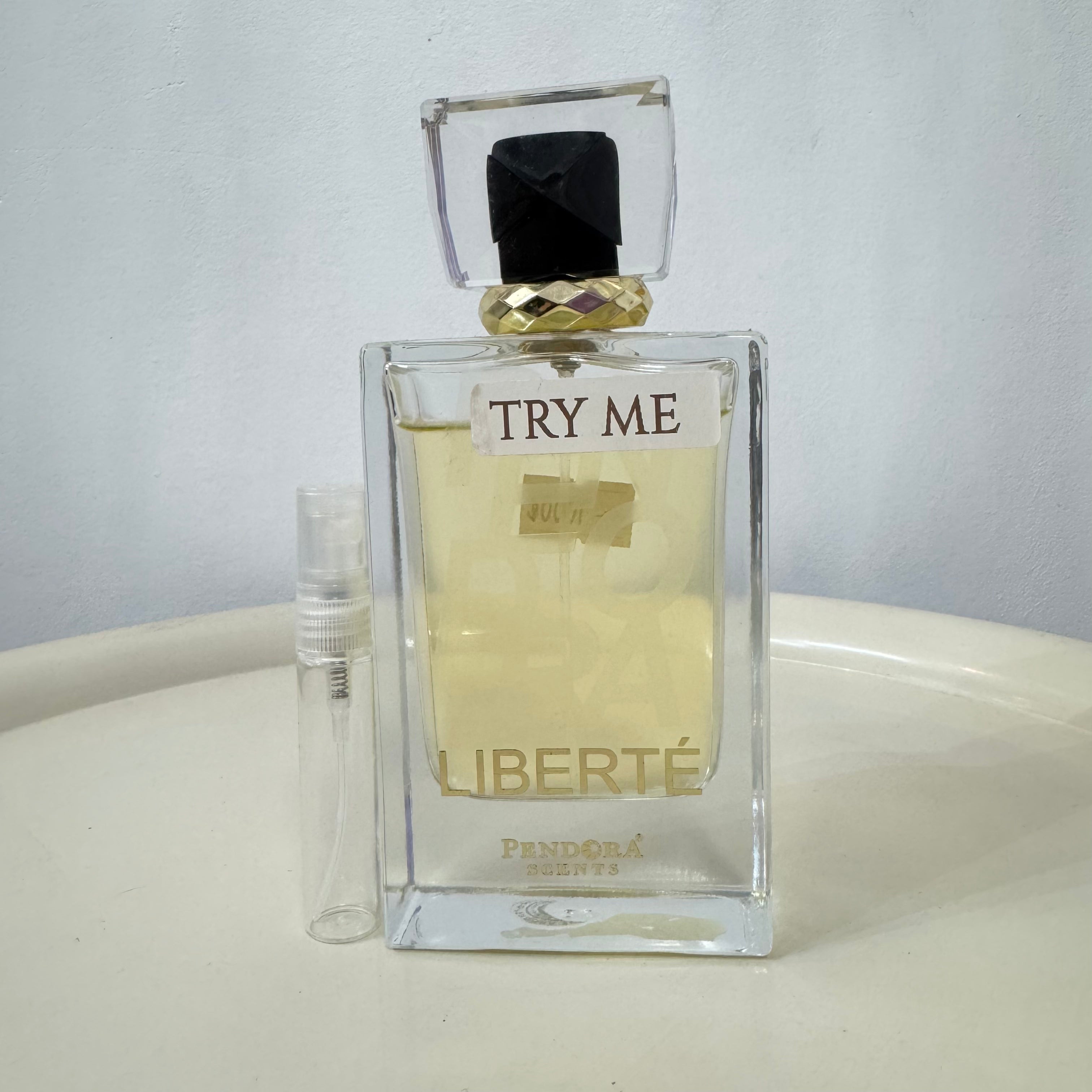 (DECANTS) PENDORA SCENTS LIBERTE