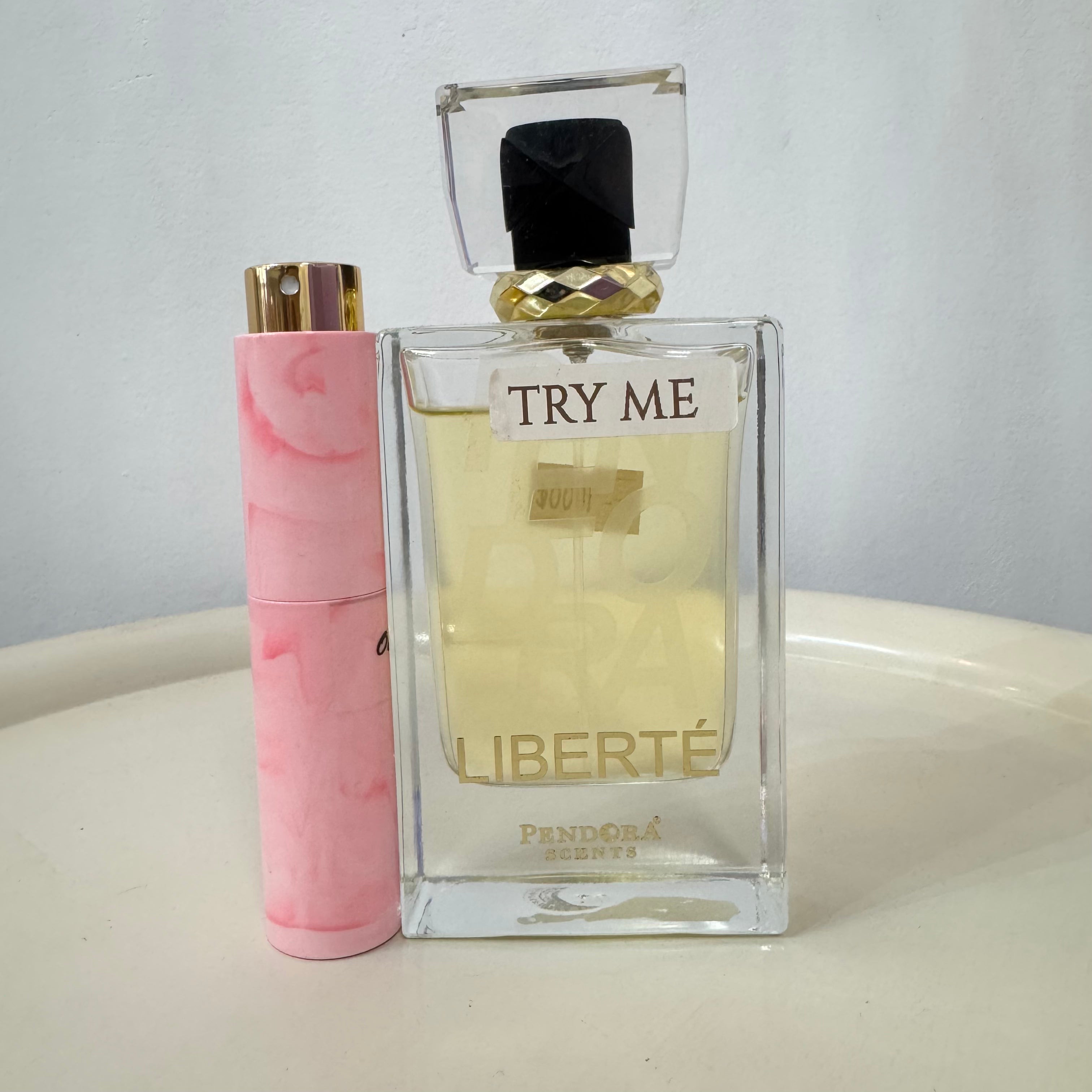 (DECANTS) PENDORA SCENTS LIBERTE