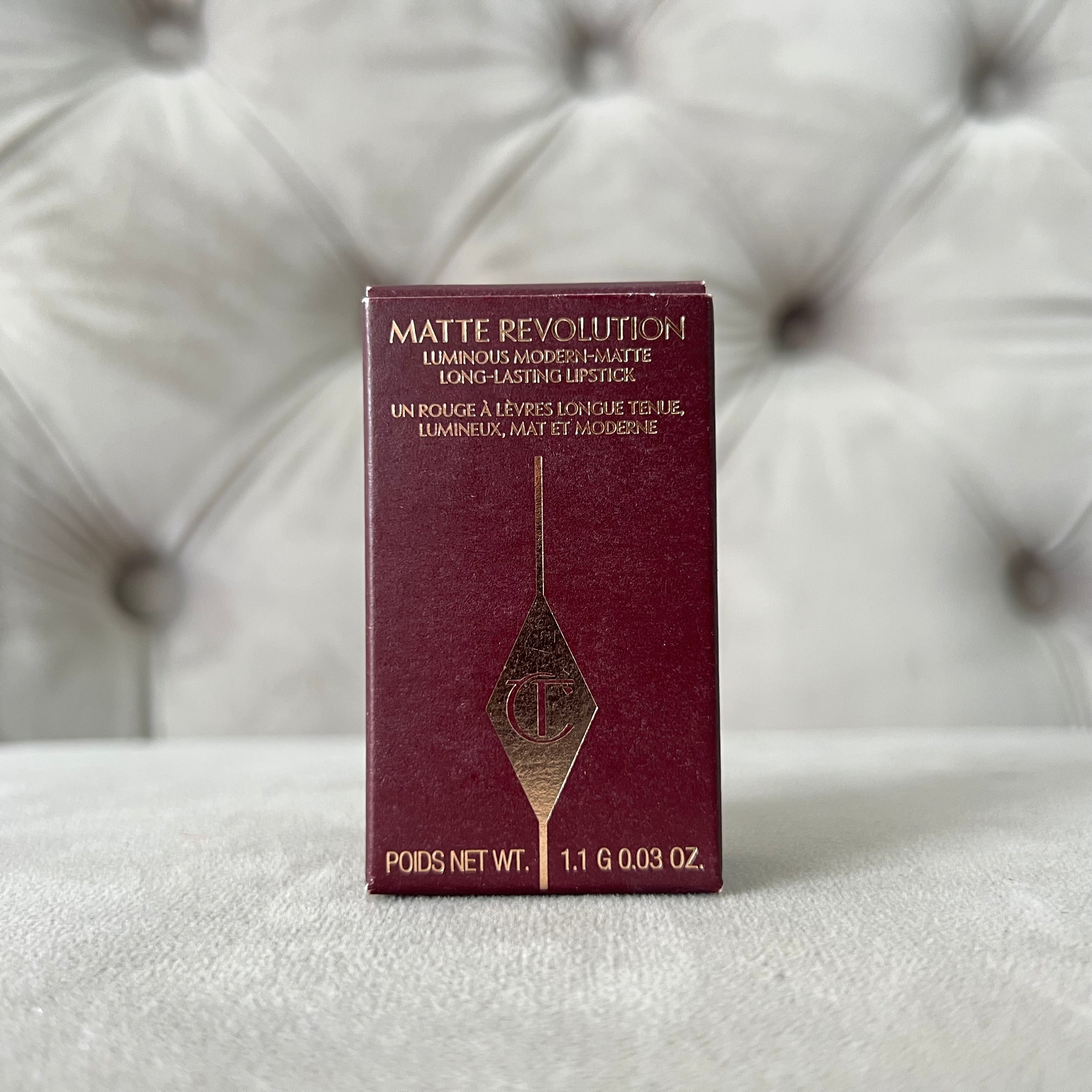 CHARLOTTE TILBURY MATTE REVOLUTION LIPSTICK (Holywood Vixen)) ⎪1.1G