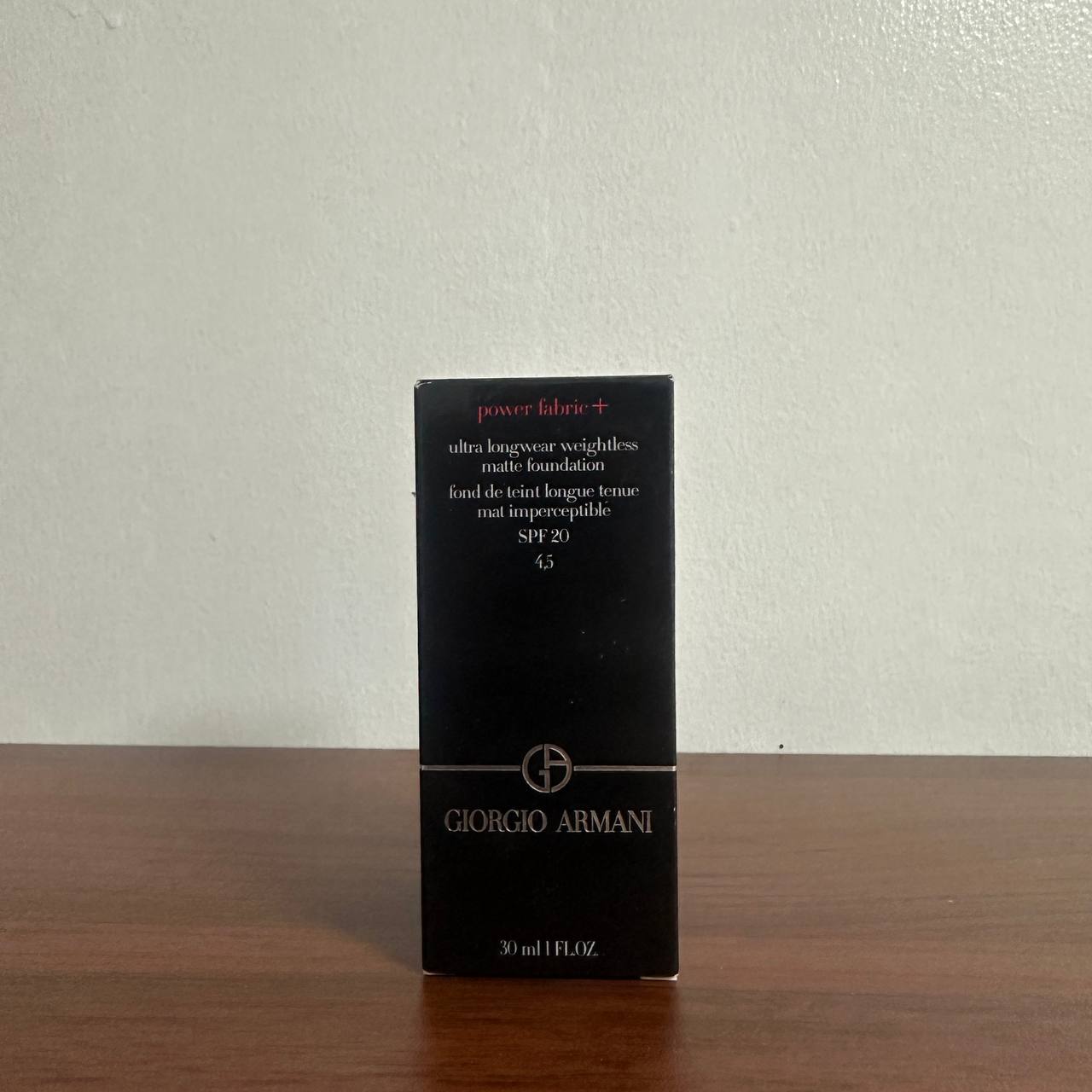 GIORGIO ARMANI POWER FABRIC + FOUNDATION (#4.5) | 30ML